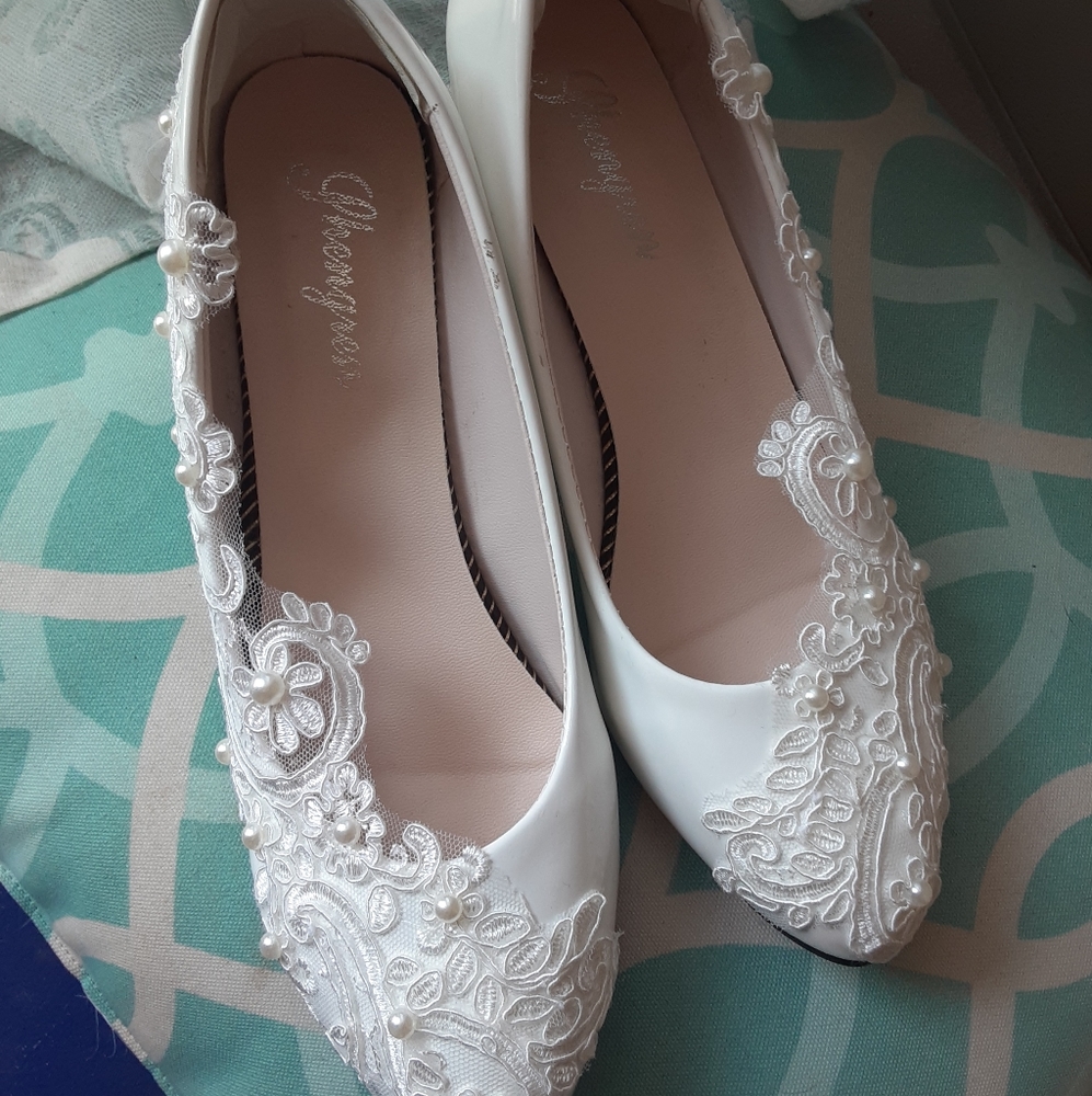 White lace kitten heels Wedding